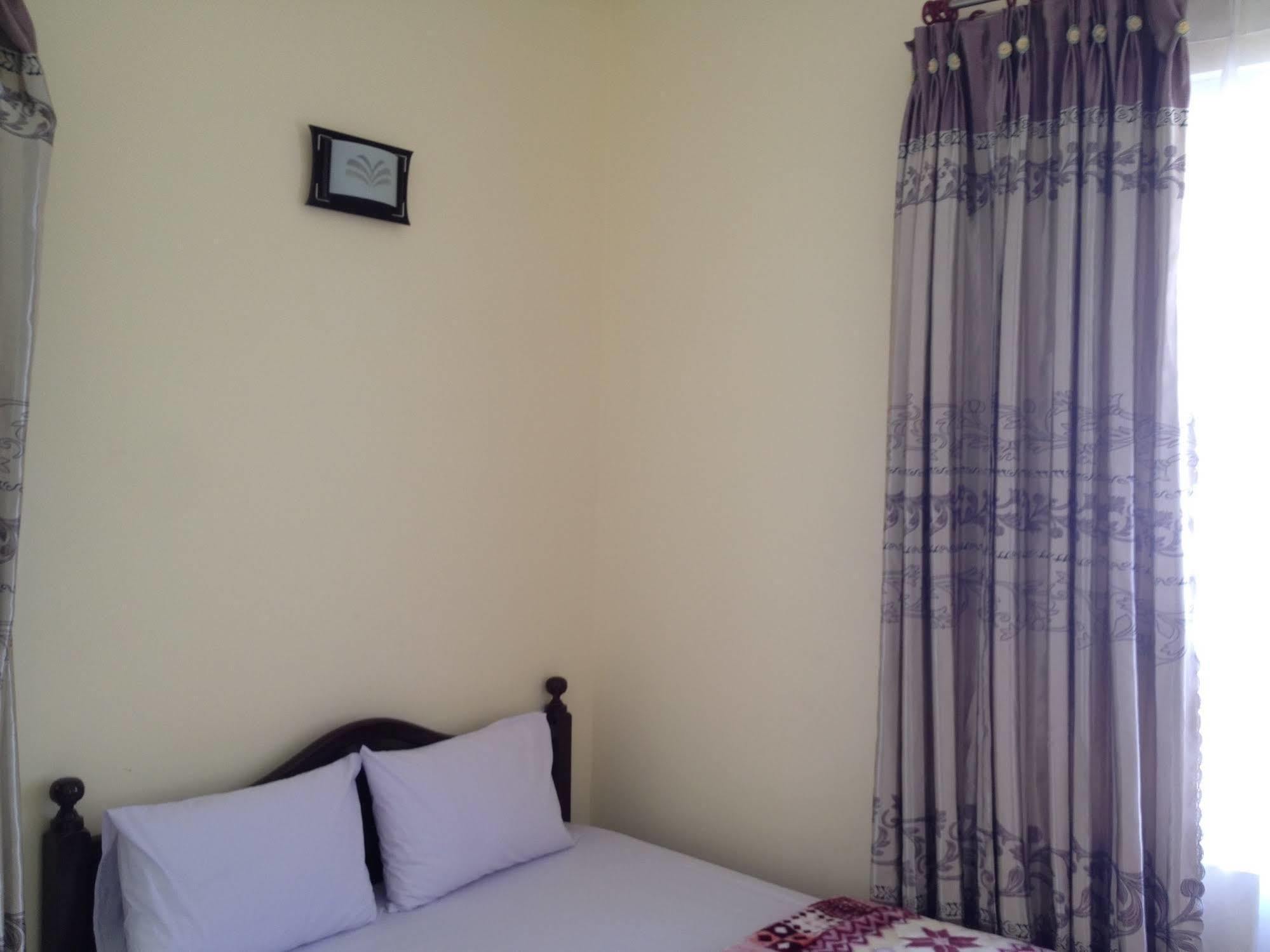 Phuong Hong Guesthouse Đà Lạt Exterior foto